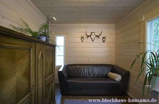 Leseecke im Wohnblockhaus - Holzhaus in echter Blockbauweise in Baden-Württemberg
