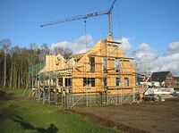 Blockhaus bauen - Baustelle  - Das Errichten des Dachstuhles vom Blockhaus