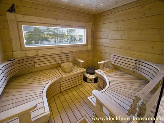 Finnische Sauna im individuell geplanten, ökologischen Blockhaus aus Massivholz 