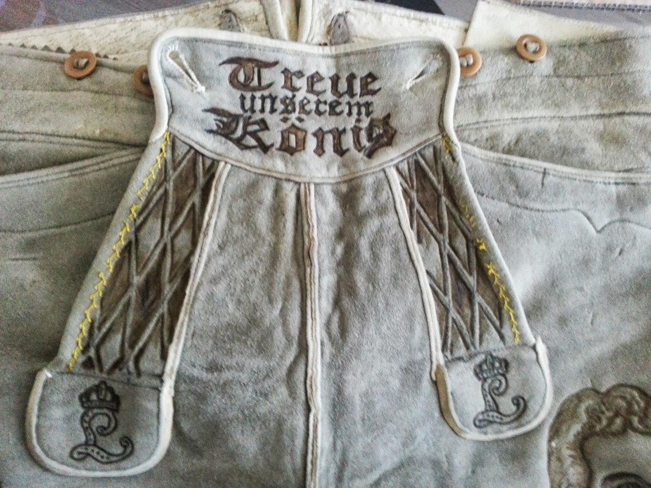 Trachtenlederhosen, Lederhosen, Motive