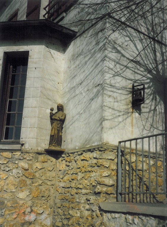 Ecole Notre Dame statue de LA Vierge 1988 - 1989