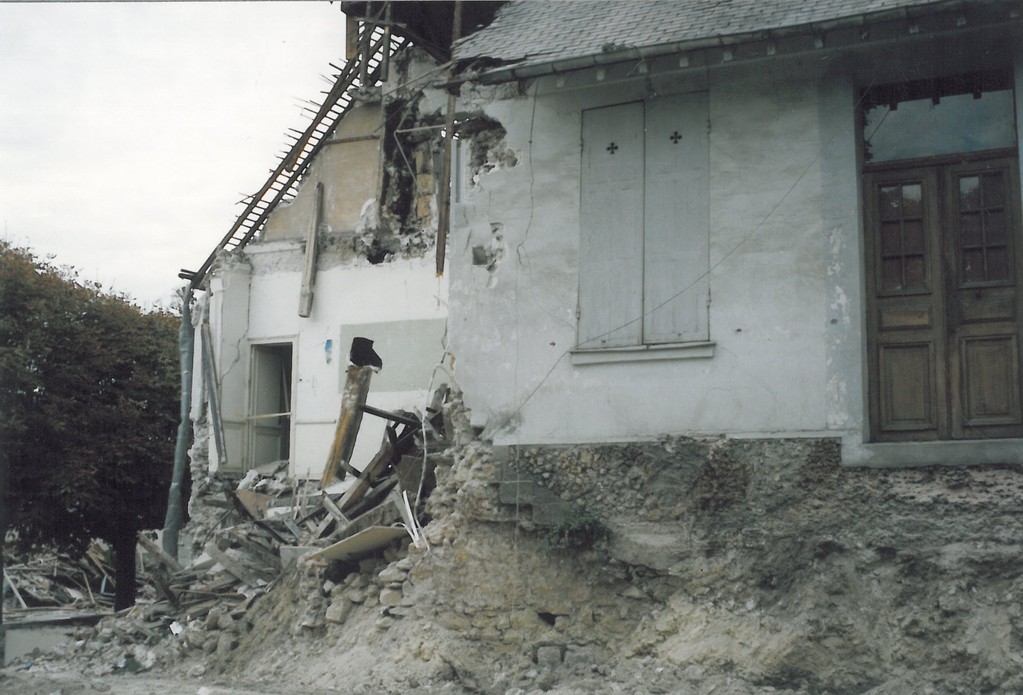 Ecole Notre Dame destruction  1 octobre 1990