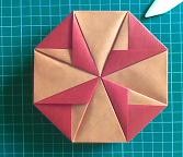 Octagon Box/Autor:Tomoko Fuse/Faltarbeit:Origami-Micha