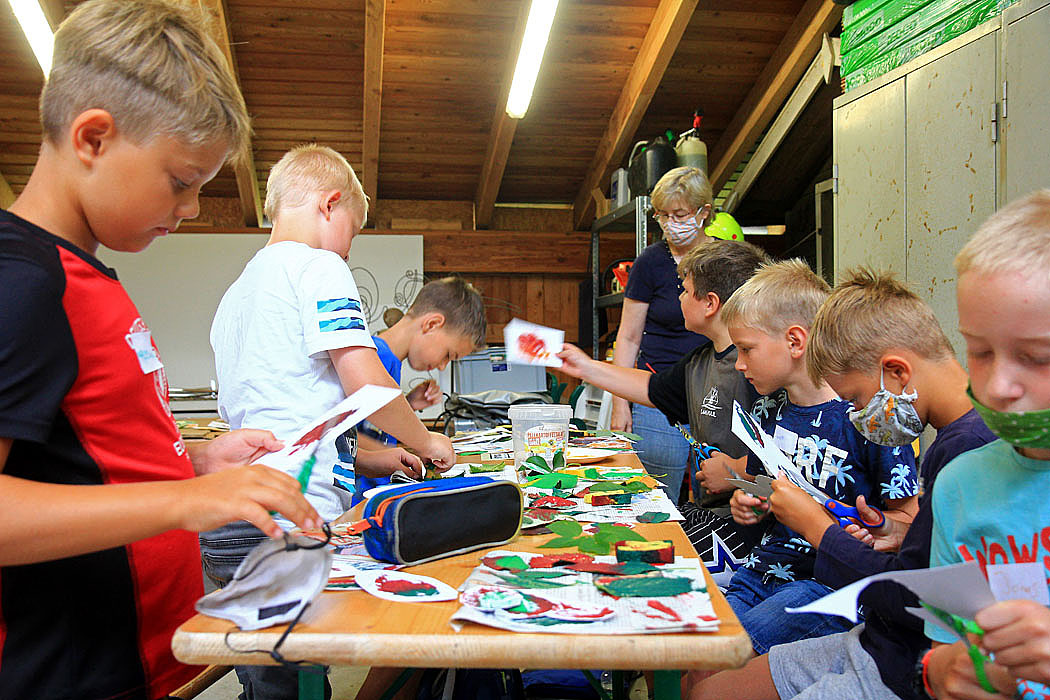 Kunstgriff macht Schule: Die 4. Klasse der GS Neuenkirchen in Aktion