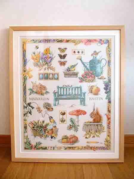 クロスステッチ刺繍絵画（額縁は8万円の特注品です☆彡）