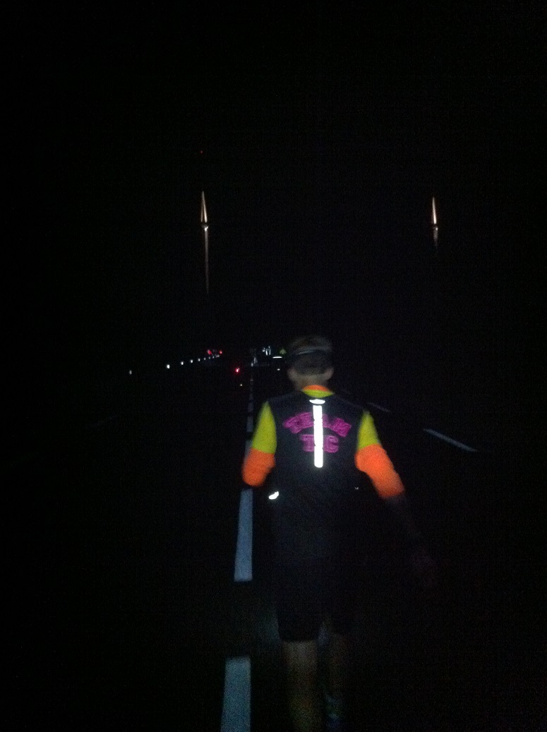 46- 90km, on repasse sous le viaduc, de nuit..