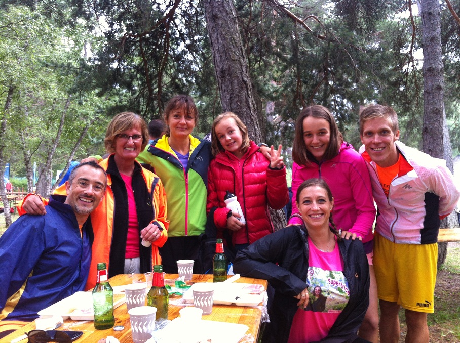 39-Photo de groupe lors du repas d'après-course