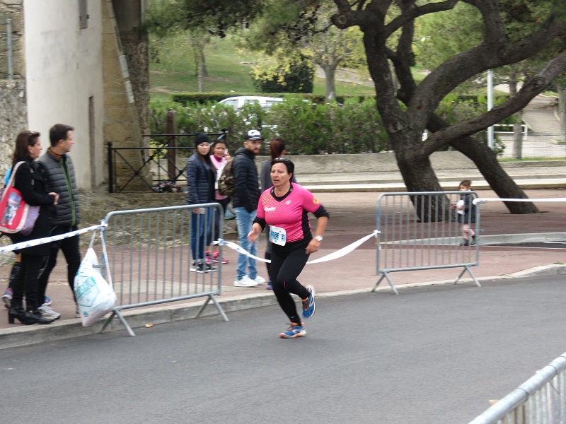 23-Cathy en plein effort durant son relais