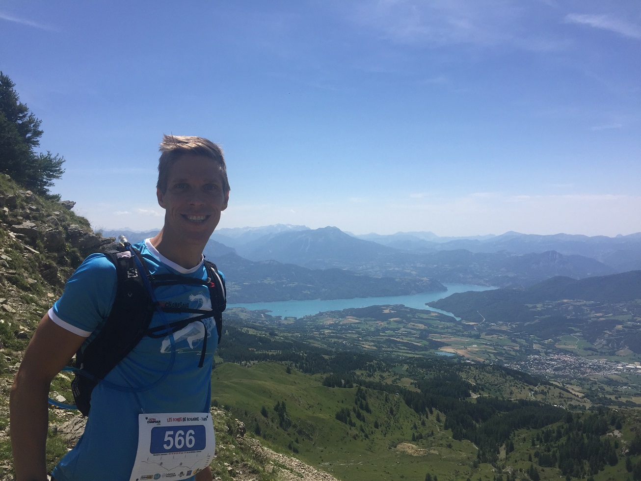 48-Ca y'est, on voit le lac de Serre-Ponçon