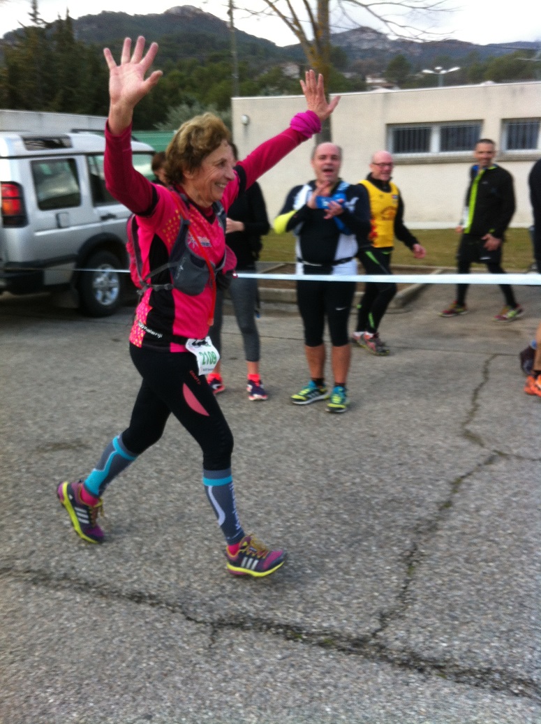 33-L'arrivée triomphale de Queen Geneviève suite à son 11km (12h26)