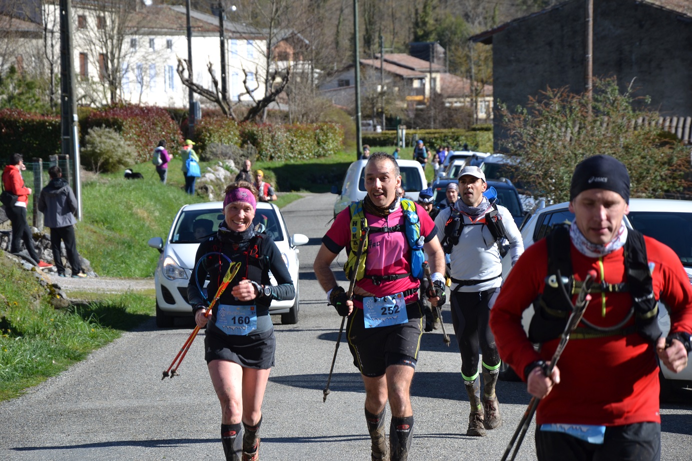 35-Et ce, alors qu'Agnès et Seb' arrivent au ravito