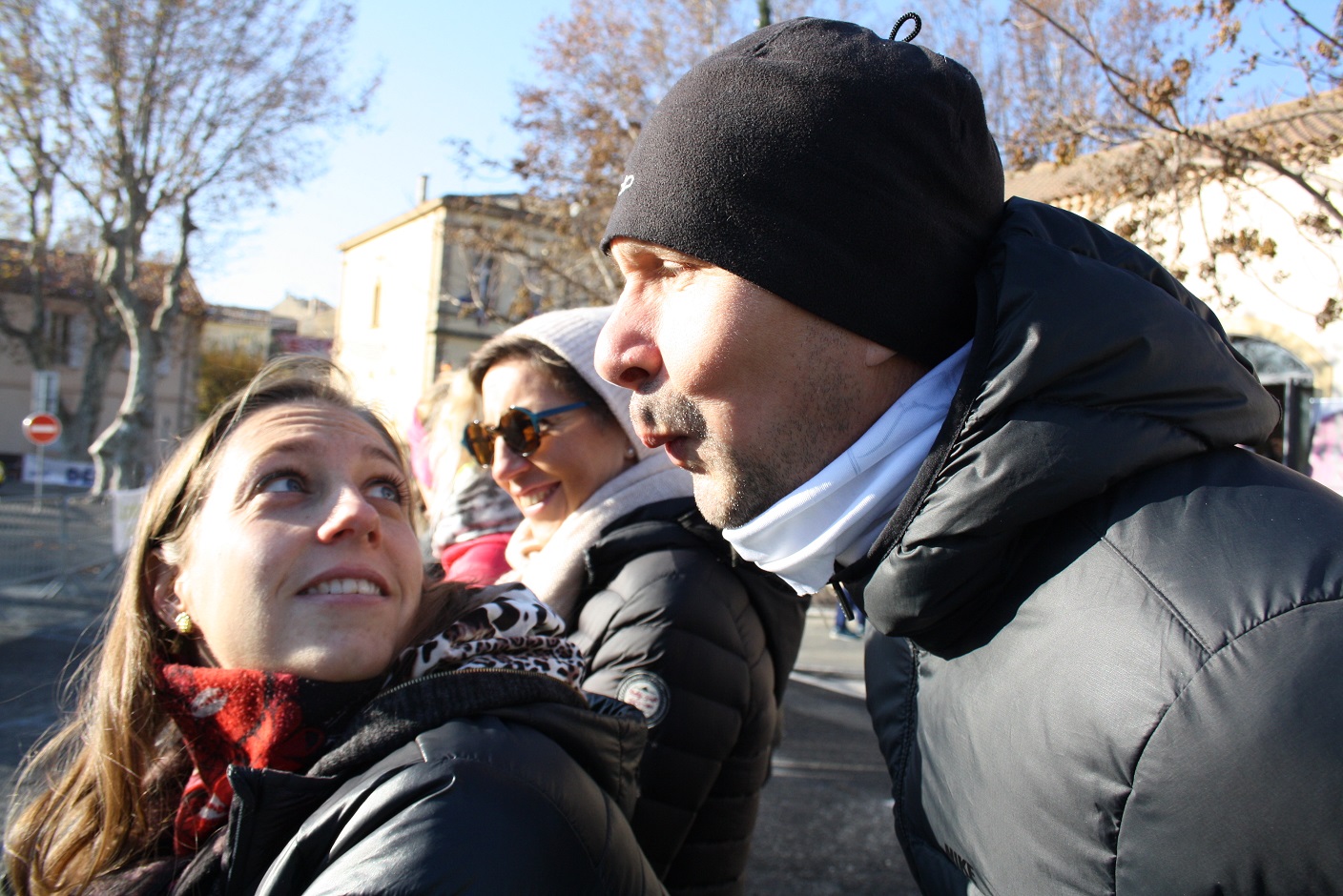 19-Vincent, venu en supporter, en profite pour imiter la galinette cendrée..