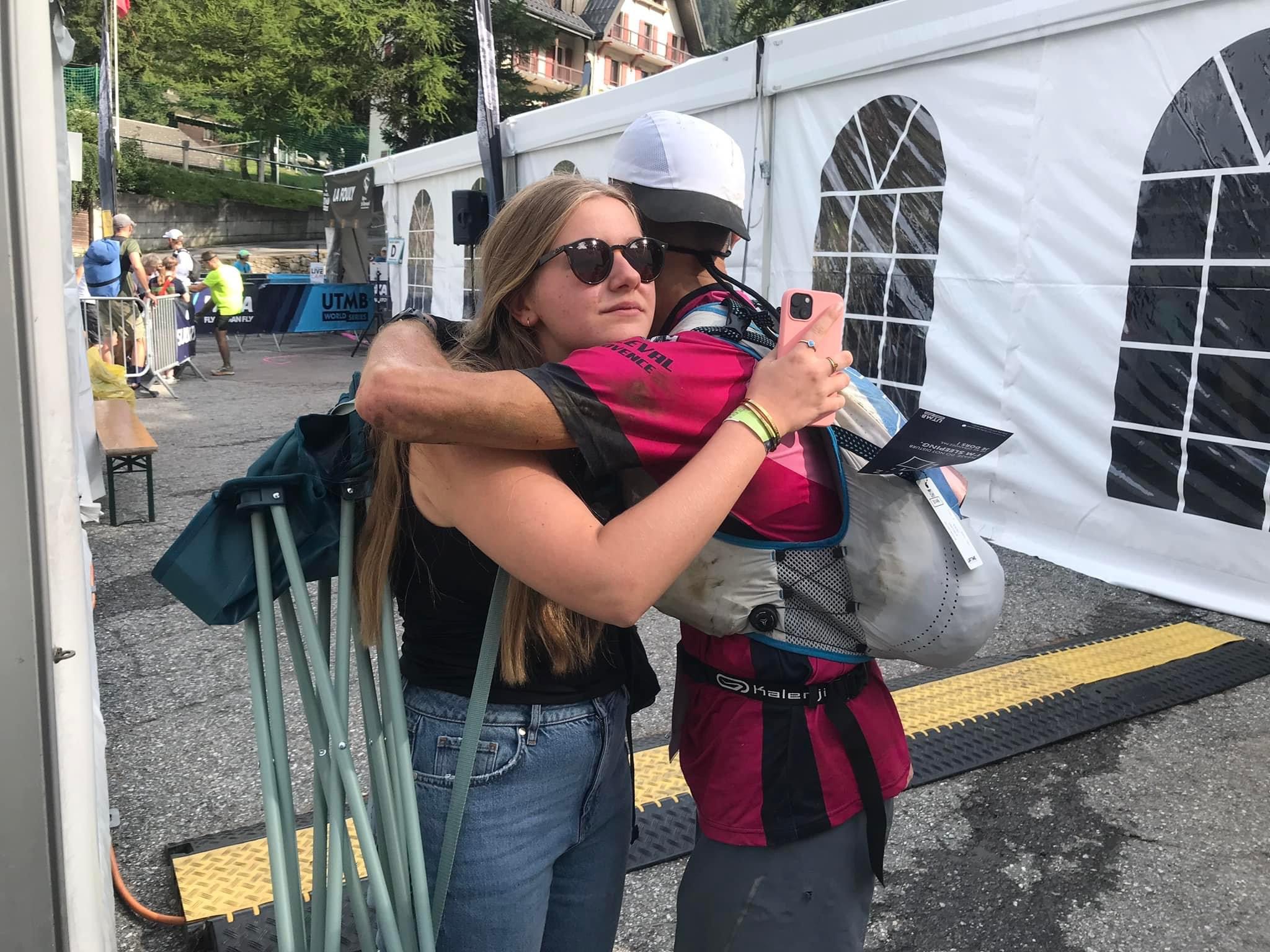 24-Un calin, et ca repart