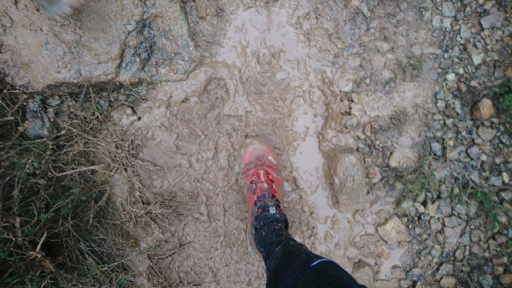 13-Le pied d'Erwan dans la gadoue..