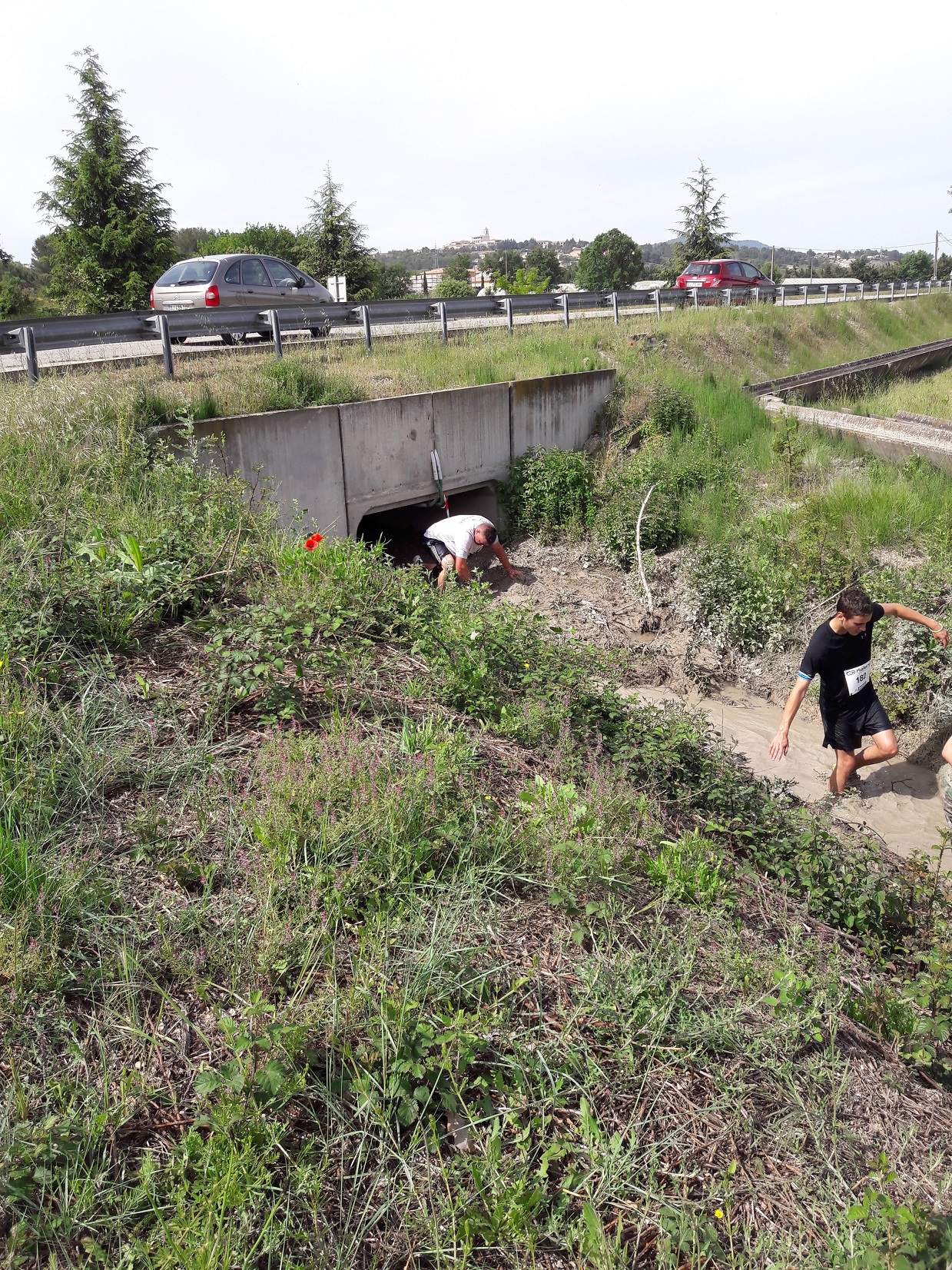 8-Sympathique passage (boueux) sous la nationale