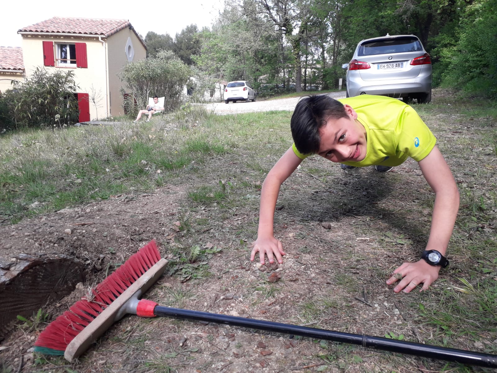 28-Raff' respecte la consigne des pompes d'avant-course