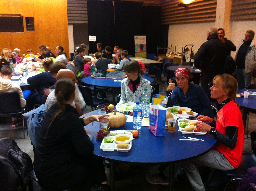 19-Et un bon repas d'après-course bien mérité