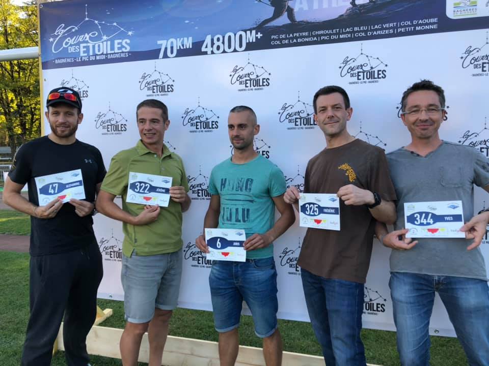 1-La bande de coureurs, la veille, encore tout sourire