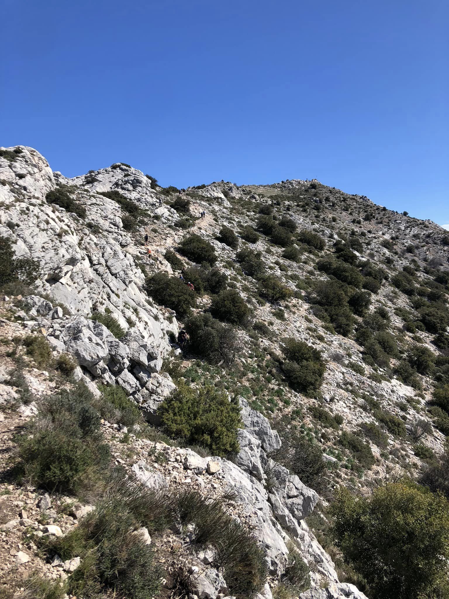 10-Remontée vers le pic des Mouches