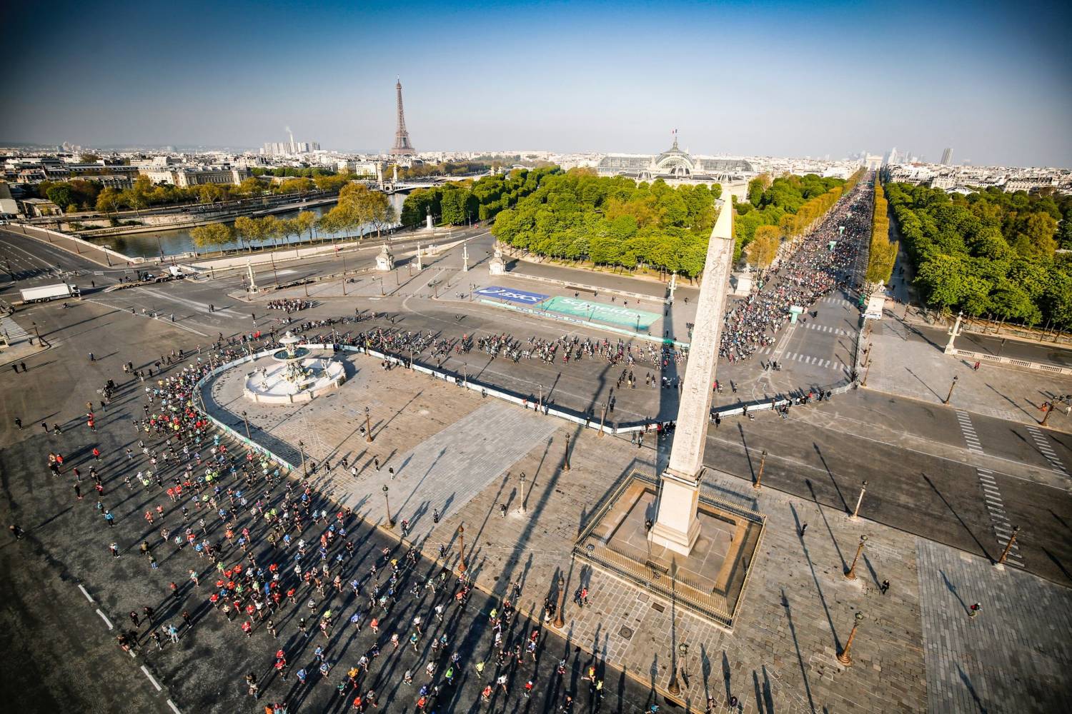 9-Et passage par la place de la Concorde