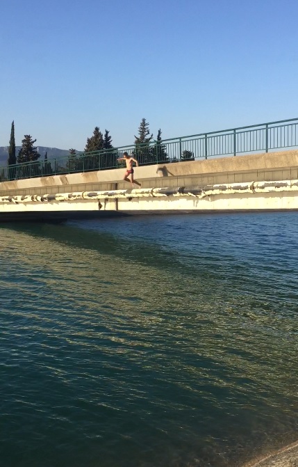 24-Ca vaut bien un petit jump tout ça..