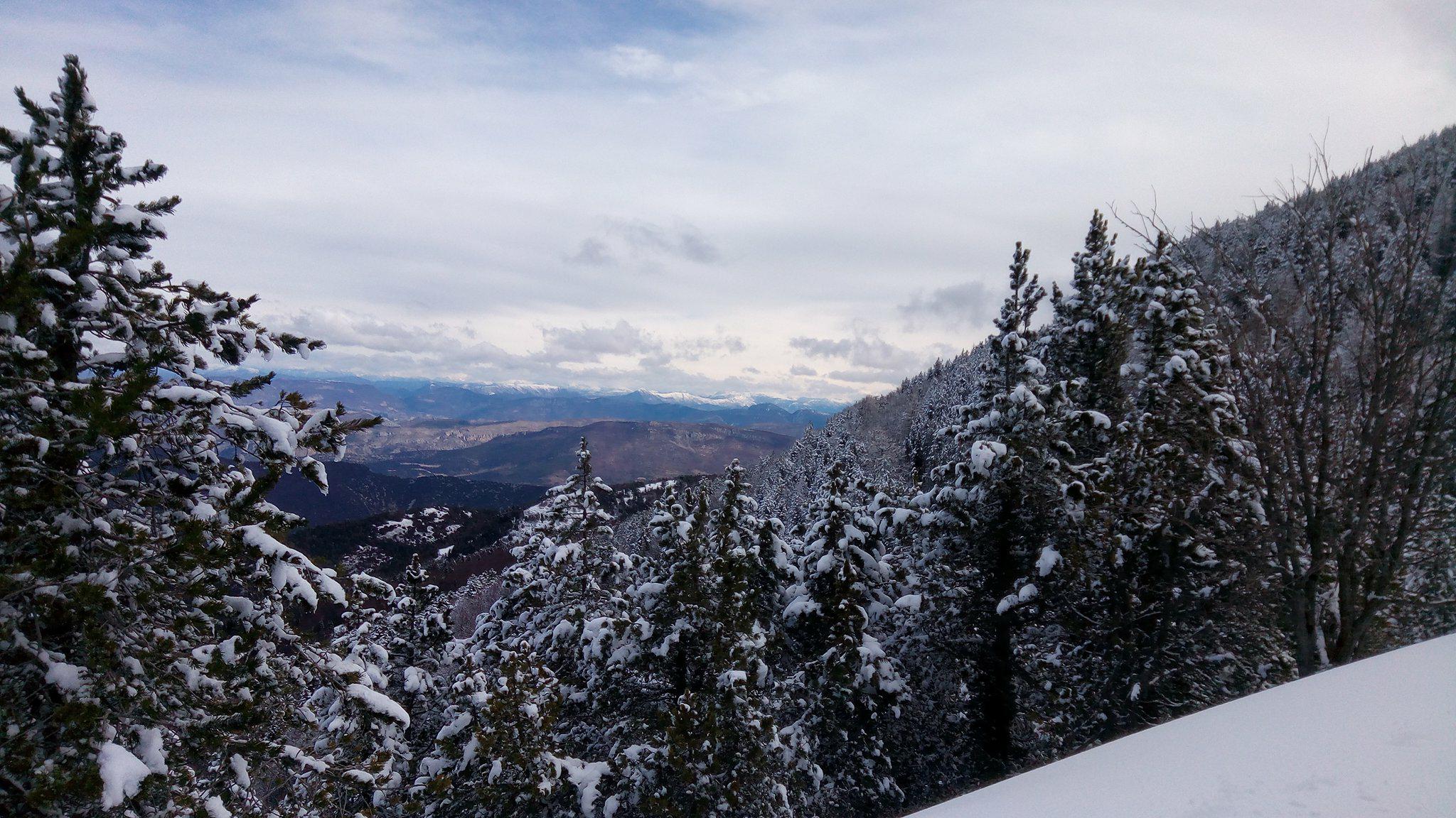 10-Et plus on monte, plus la vue, sur les Pré-Alpes, est belle..