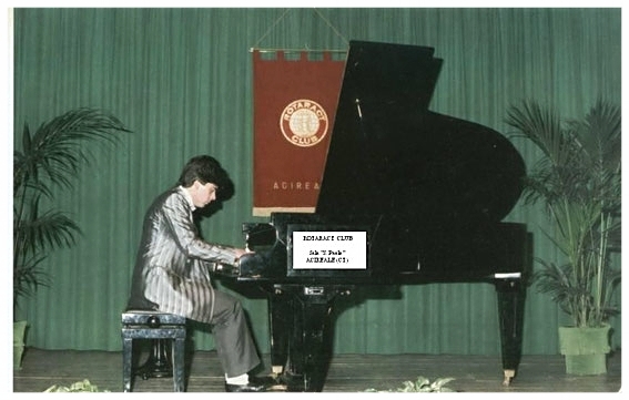 1986: Concerto di pianoforte. Sala "San Paolo" Acireale (CT).
