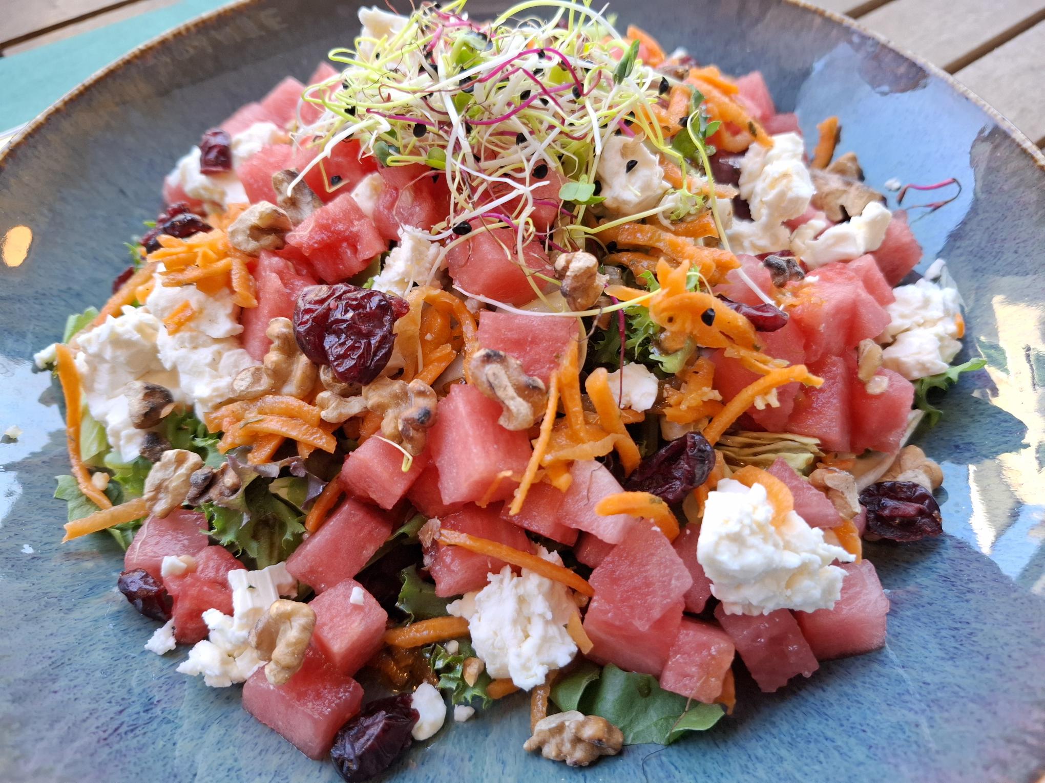 Sommersalat mit Melone