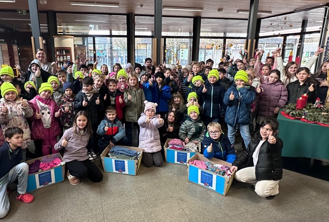 „Den Mantel teilen wie St. Martin“ – Weihnachtsaktion an der Grundschule Langenwiesen in Engstlatt