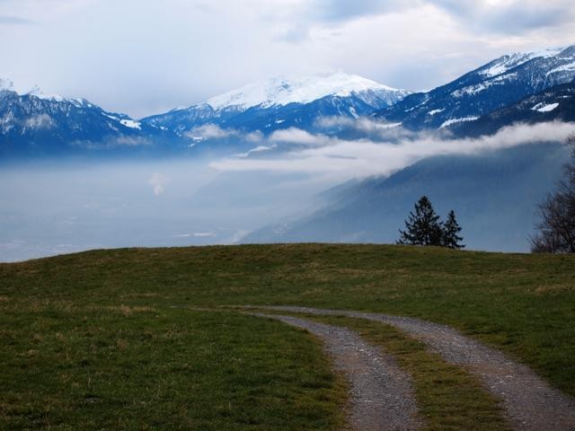 ハイジの家から山をのぞむ