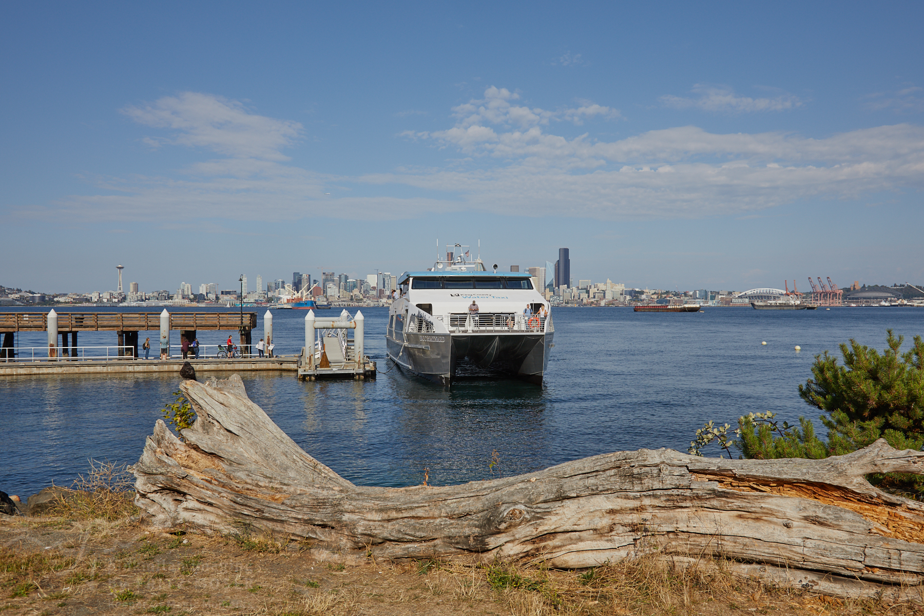 Seattle Sky Line und Wassertaxi von West Seattle