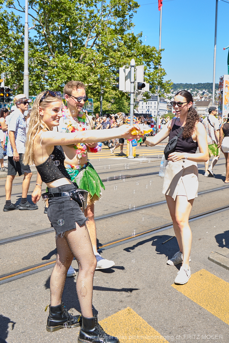Fun at Streetparade Zürich 2024