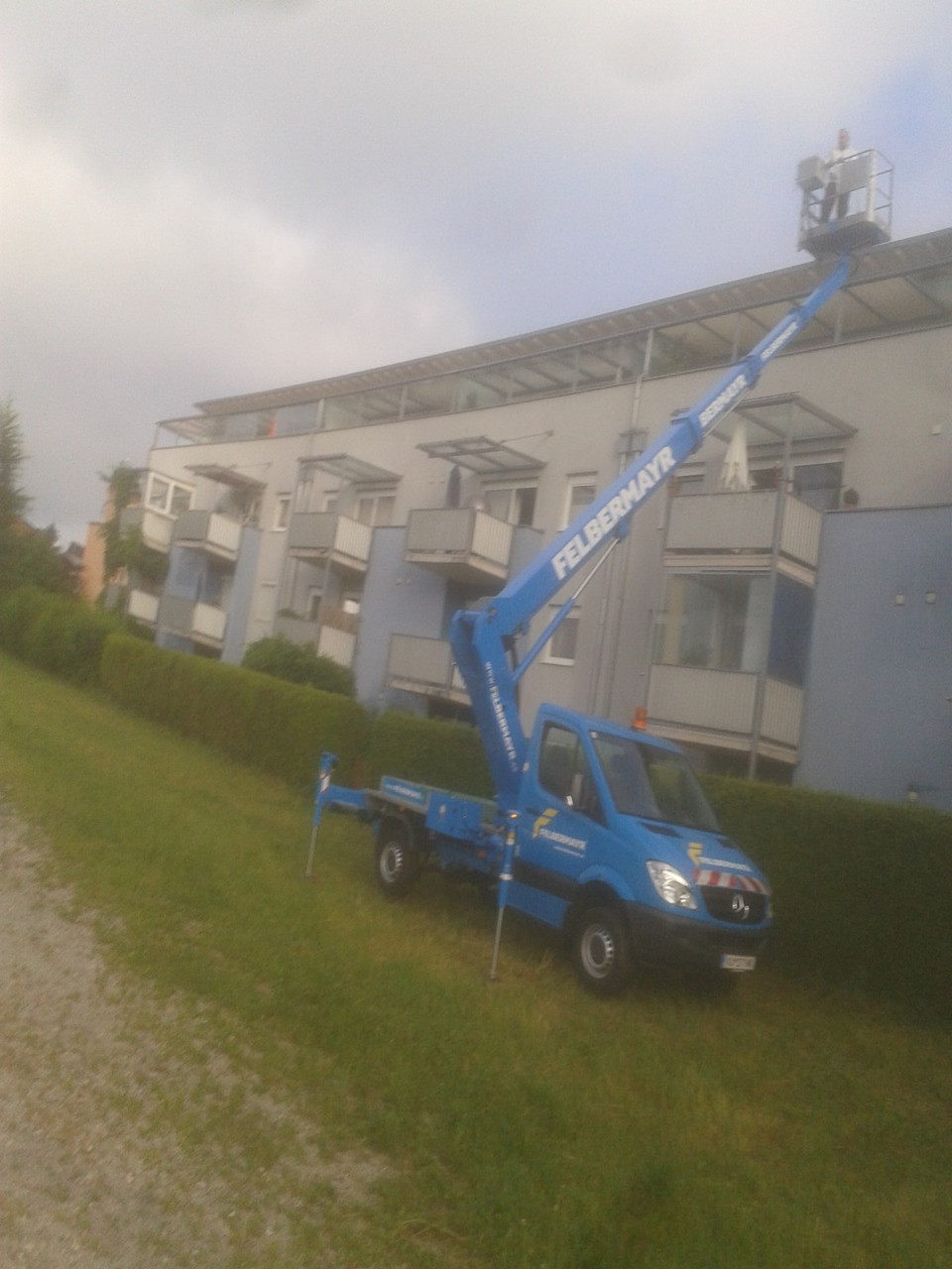 Reinigung mit Steiger