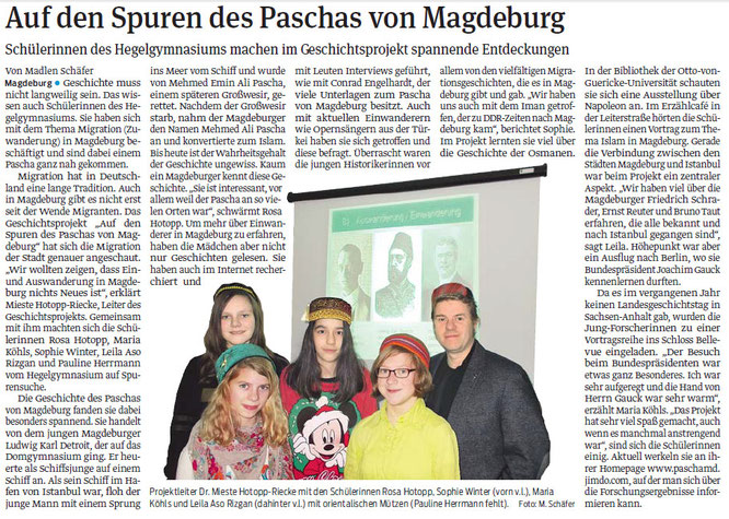 Unsere Zusammenarbeit mit der Europa-Schule Hegel-Gymnsaium hat Tradtion: Schon vor 5 Jahren wandelten wir mit Schülerinnen und Schülern auf den Spuren des Paschas von Magdeburg. / Volksstimme,29.Januar 2014, S.20