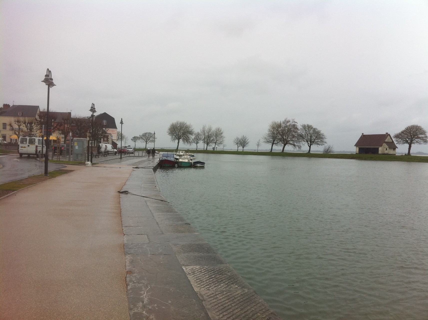 Grande marée dans le port - Baie de Somme