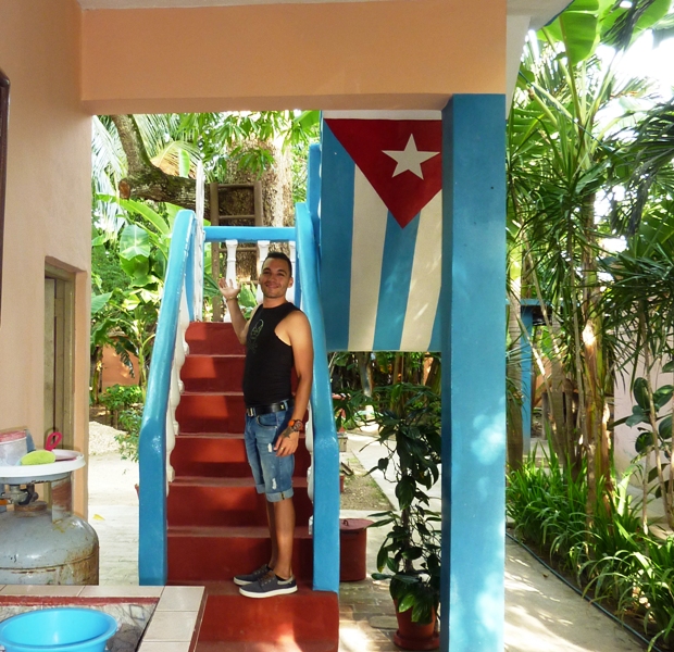 Escalera de entrada a la pensión