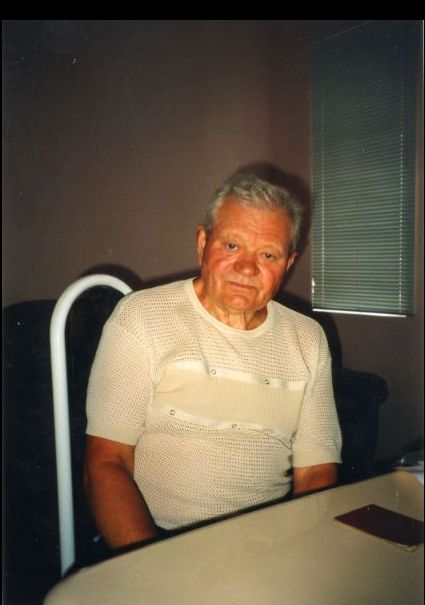 Anatoli Andrejewitsch Grischtschuk in seiner Wohnung in der Ukraine,  August 1999, Foto: Sabine Gerhardus,, , Bildrechte: Archiv der KZ-Gedenkstätte Dachau, DaA F 33467.