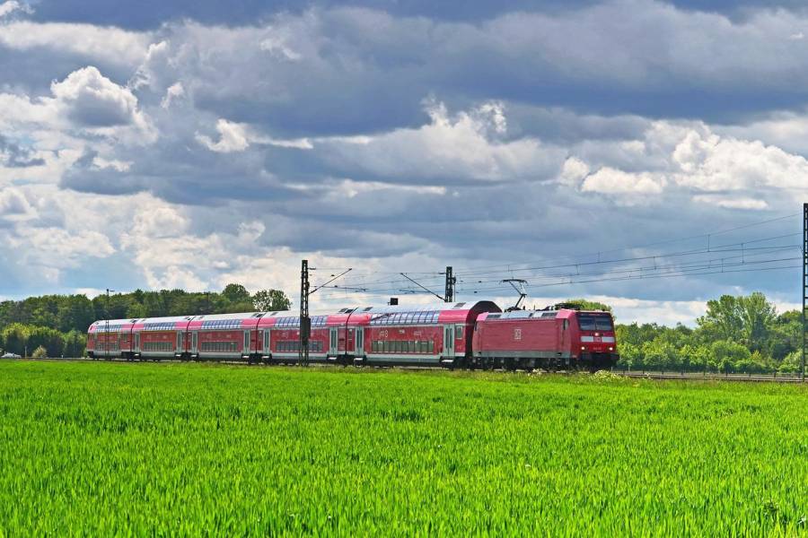 Regionalzug der Deutschen Bahn (Symbolbild: Erich Westendarp)