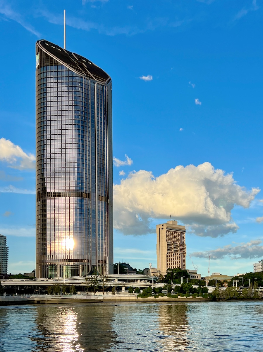 1 William St tower and Parliamentary Annexe