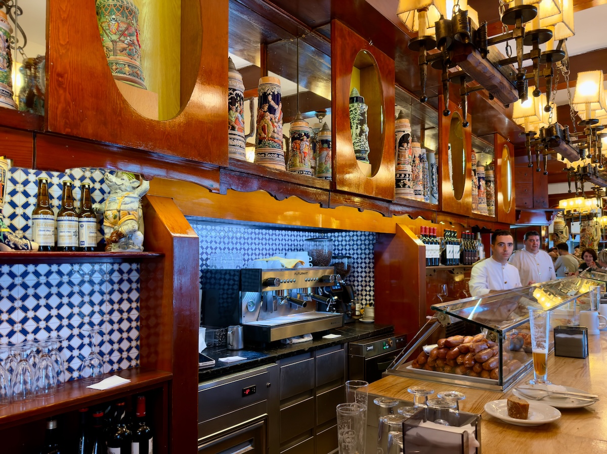 Bar in El Vaso de Oro