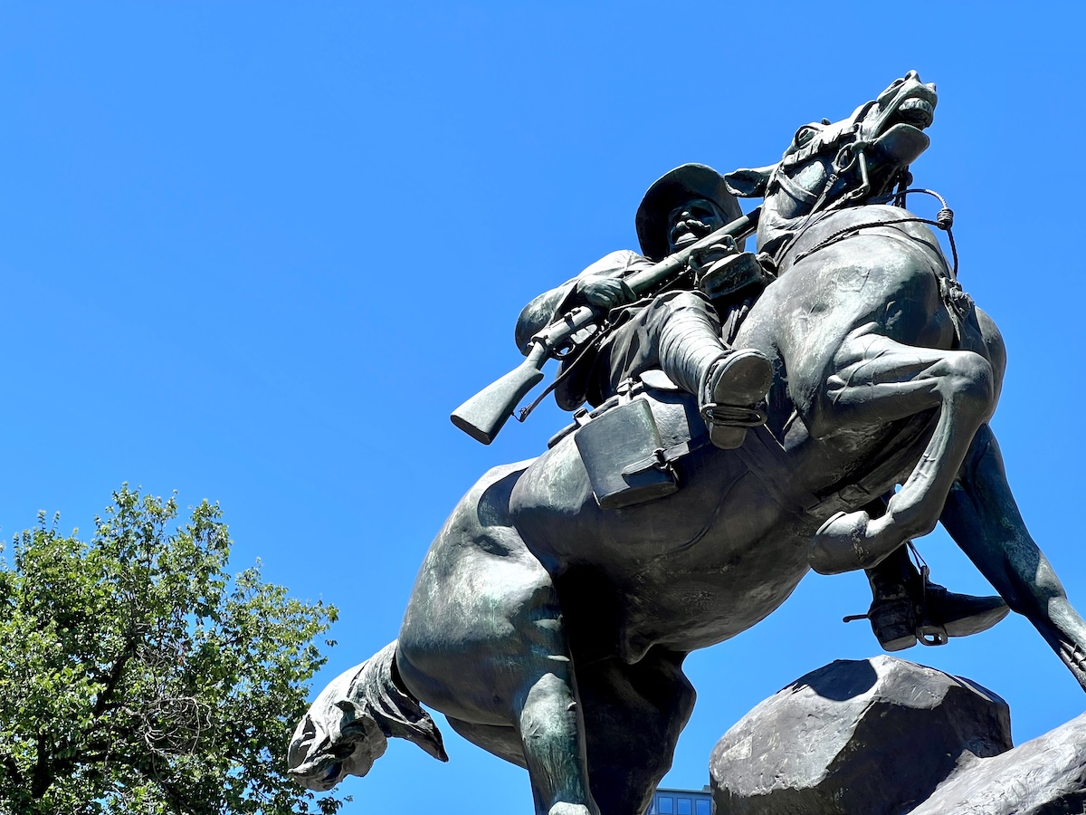 Boer War Memorial outside Government House