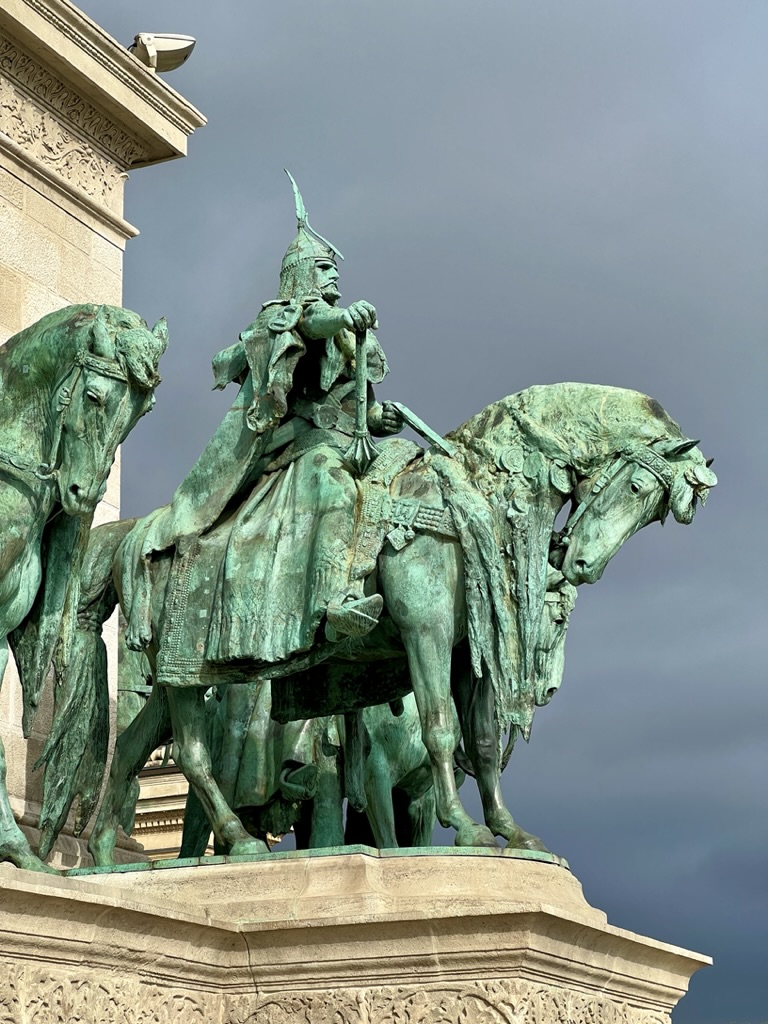Árpád at Heroes' Square
