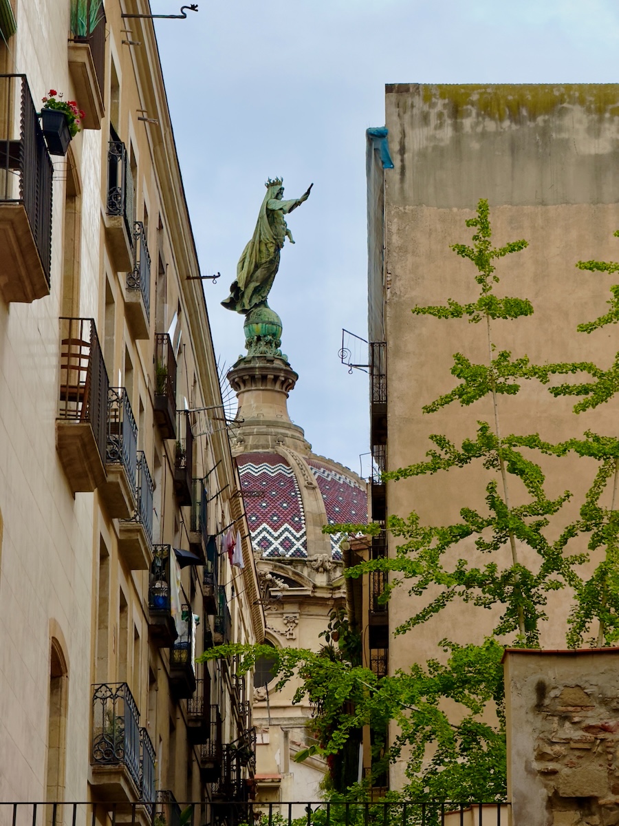 Basilica de la Mercé from Carrer de la Carabassa