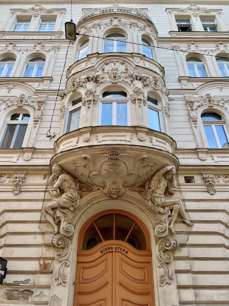 Architecture ornaments at Szerb utca 8.