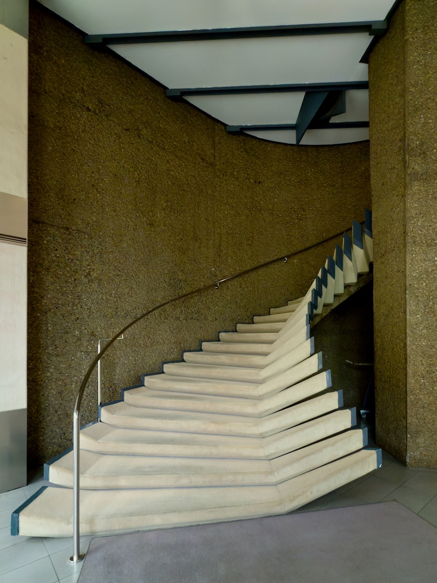 Stairs in Edifico Colón
