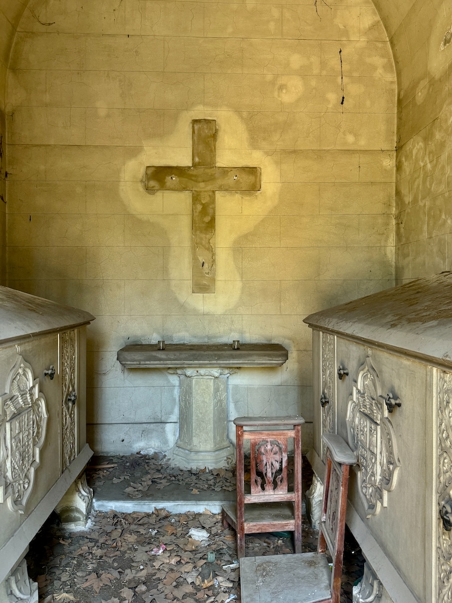 Interior, Cementerio de Montjuïc⁩