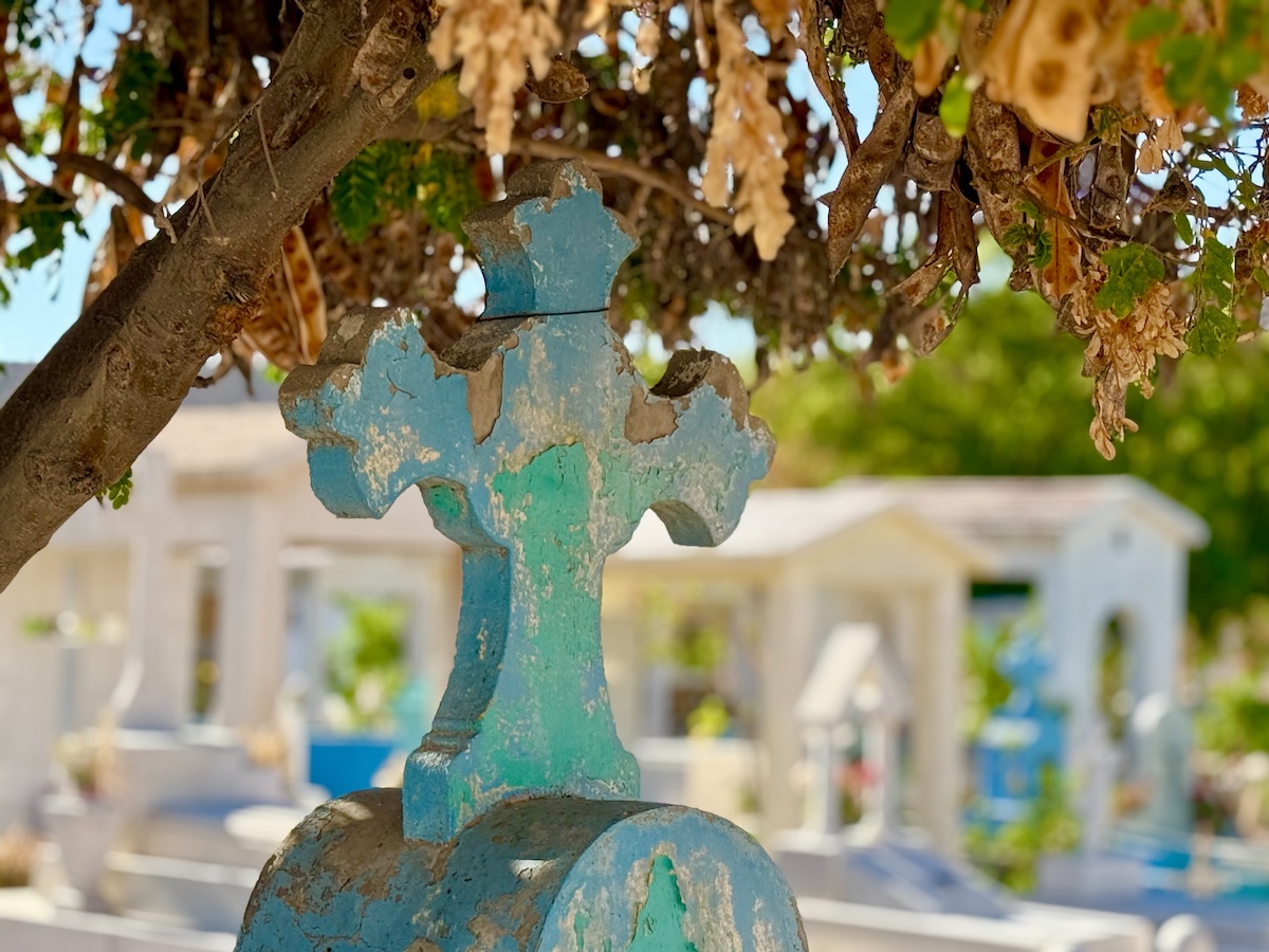 In the ‎⁨Panteón de Los San Juanes⁩