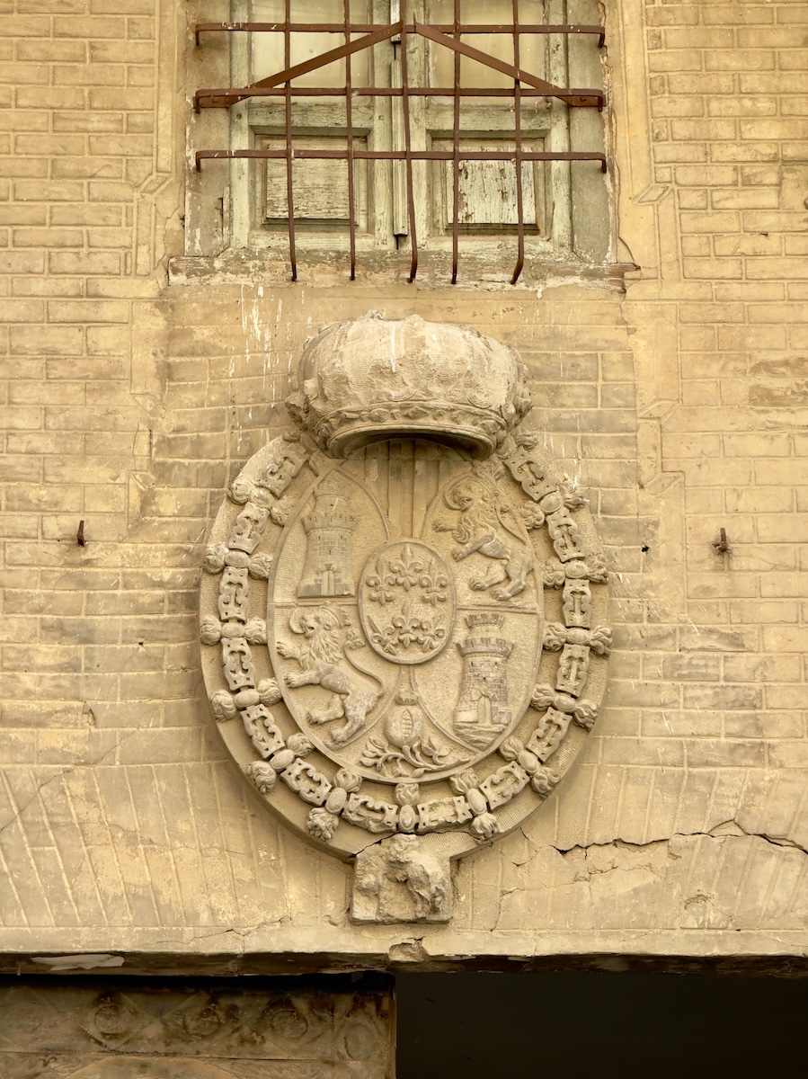 Outside the Iglesia de San Carlos