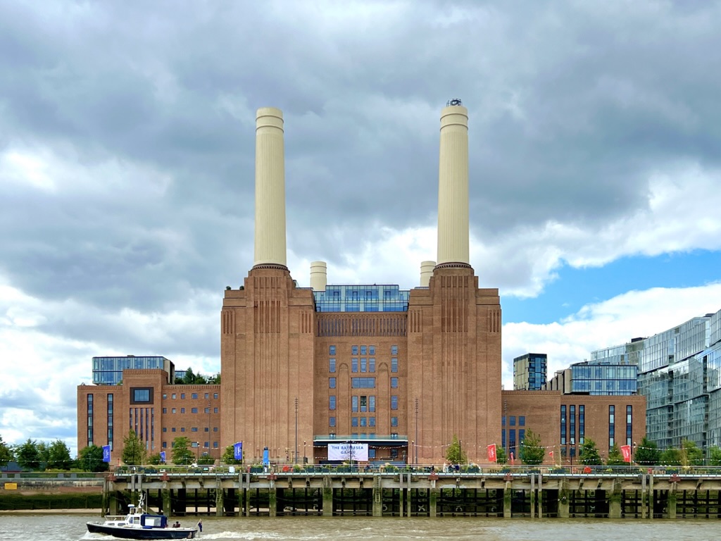Battersea Power Station mall