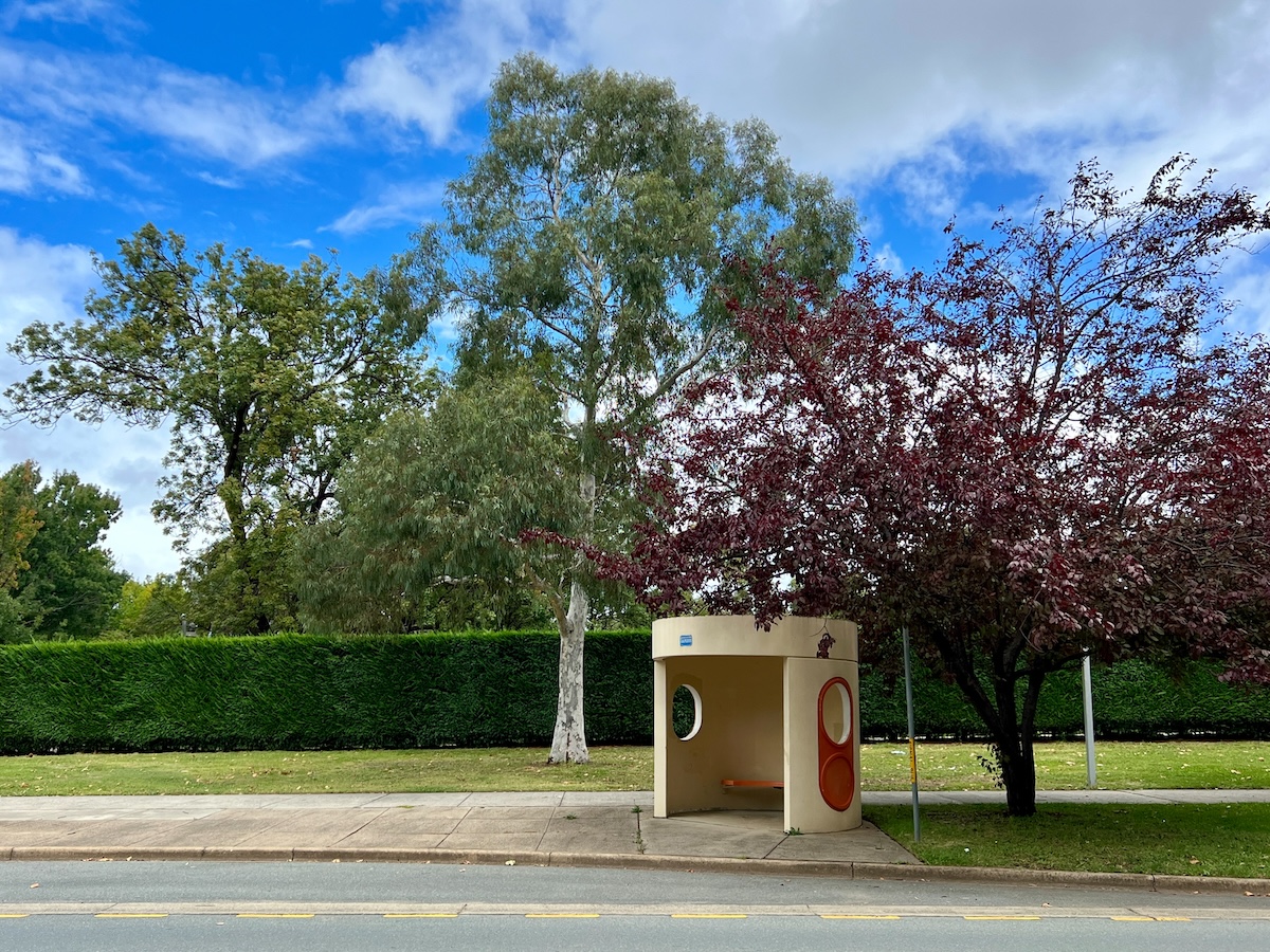 Bus shelter
